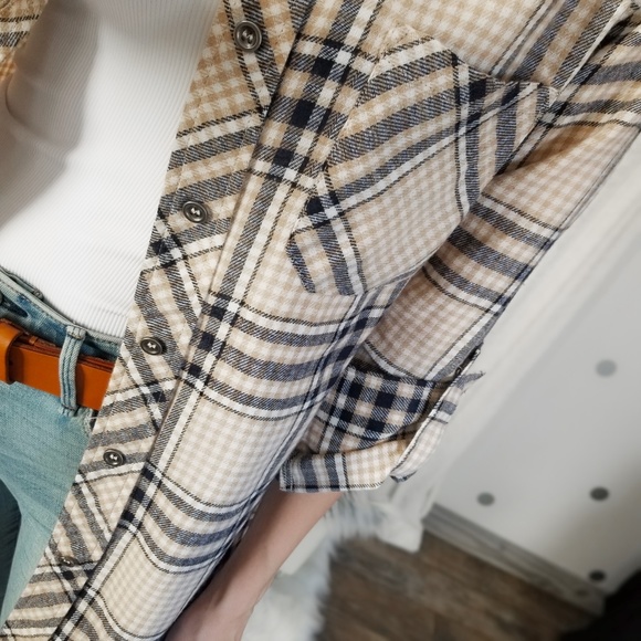 Last1️⃣ Women’s Fall Plaid Button Down Soft Pocket Top Leggings Top - Picture 7 of 8